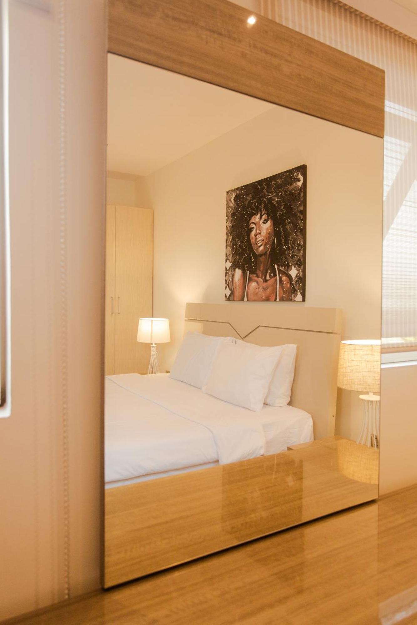 Accra Luxury Apartments @ Pine Court Экстерьер фото