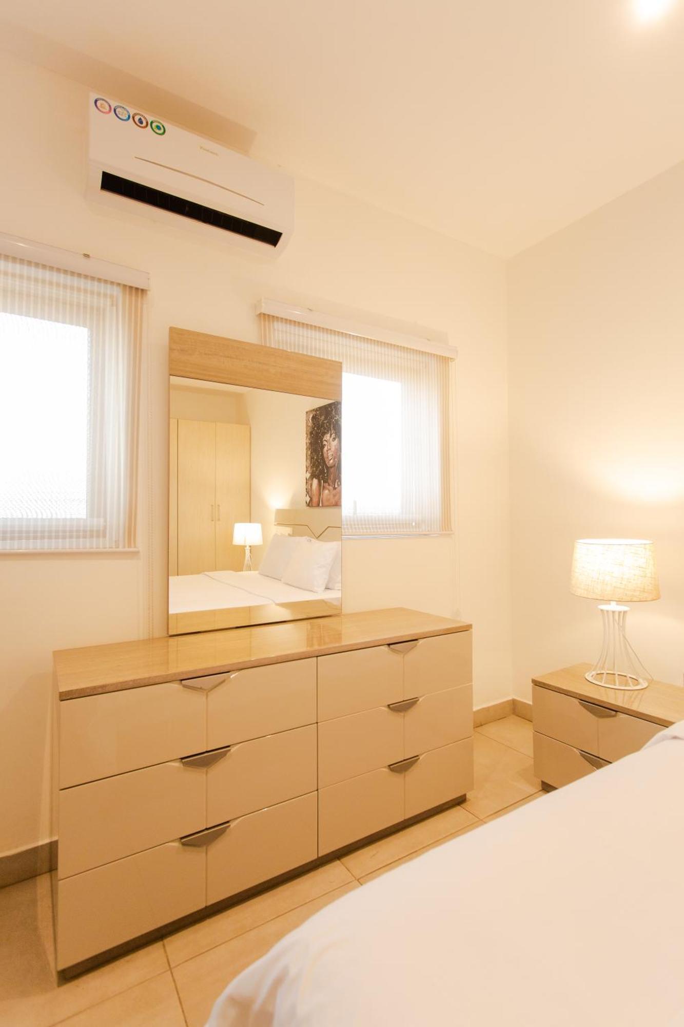 Accra Luxury Apartments @ Pine Court Экстерьер фото